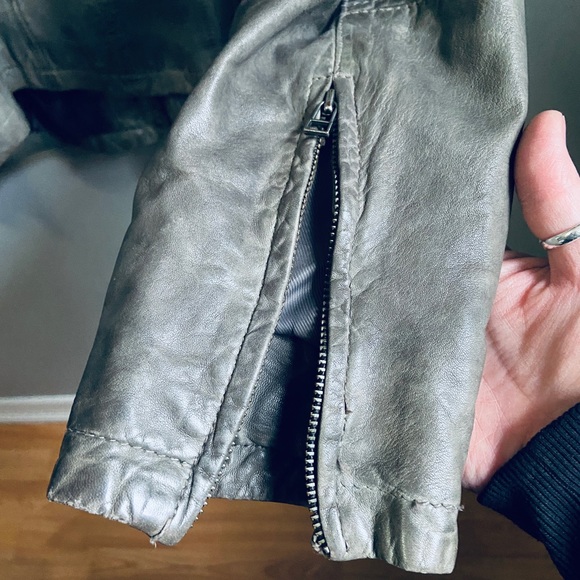 DANIER - Leather Jacket - Picture 7 of 15